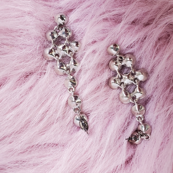 Vintage Deep Emerald Green Crystal Chandelier Earrings - Picture 5 of 5